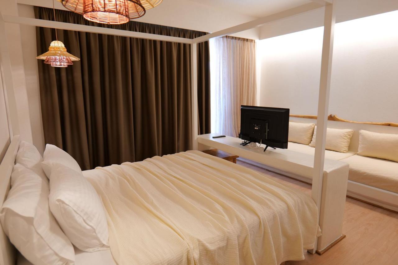 Alex & Sofi Hotel Himare Exterior photo