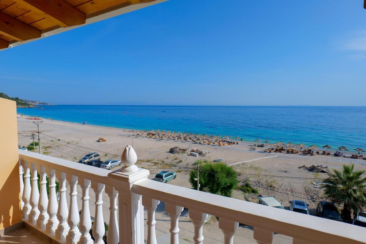 Alex & Sofi Hotel Himare Exterior photo